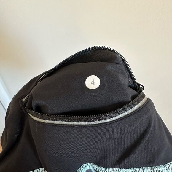 LULULEMON Run Times Short 4" ACE SPOT Tranquil Blue POLKA DOT Black SIZE 4 - Picture 4 of 4